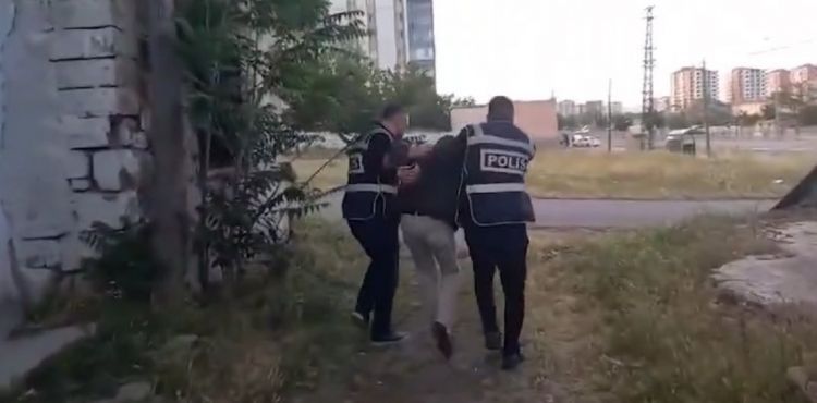 12 yıl 9 ay hapis cezasıyla aranan firari yakalandı