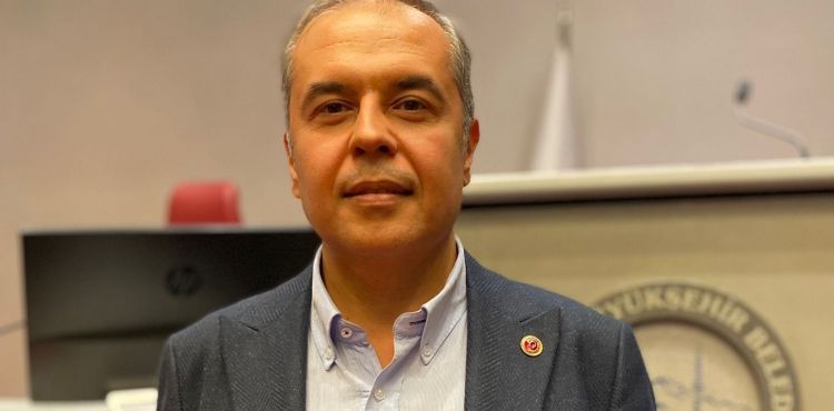 CHP’li Özgür Özer: “Vatandaşın yanında olan başkanlar yerel seçimleri kazandı”