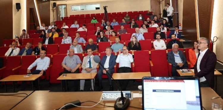 TALAS’TA STRATEJİK PLAN EĞİTİMİ DÜZENLENDİ