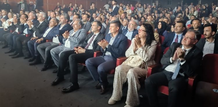 Devlet Tiyatroları Genel Müdürü Karadağlı: “Kayseri’de tiyatro artık tam gaz devam ediyor”