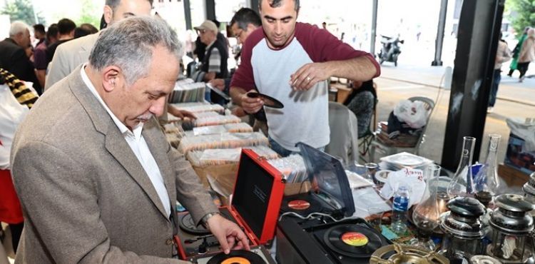 HERKES BU FUARI KONUŞUYOR