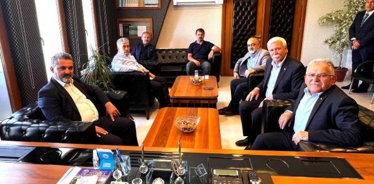 BAŞKAN BÜYÜKKILIÇ’TAN PINARBAŞI BELEDİYESİ’NE ZİYARET