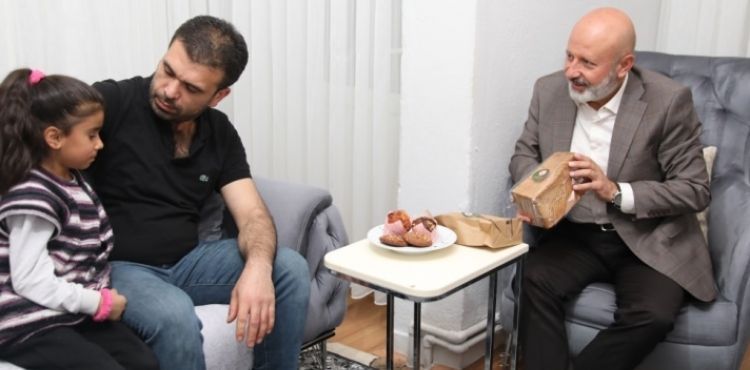 KOCASİNAN'DAN HER AY 233 ÇÖLYAKLIYA GLÜTENSİZ GIDA PAKETİ
