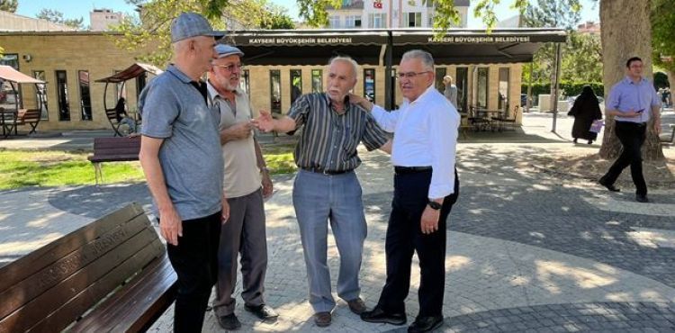 BAŞKAN BÜYÜKKILIÇ, EMEKLİLER KAFETERYASI’NDA VATANDAŞLARLA BİR ARAYA GELDİ