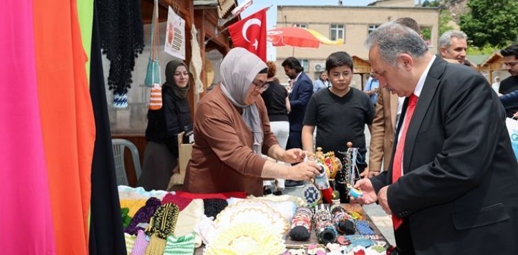 ‘MAHARETLİ ELLER’ YENİ YERİNDE AYNI GÜNÜNDE