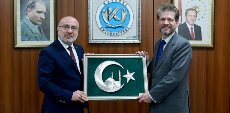Kuzey Makedonya Büyükelçisi, KAYÜ Rektörünü Ziyaret Etti