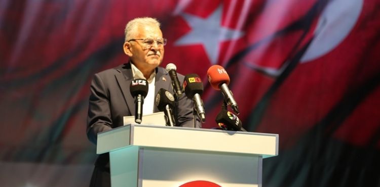 BAŞKAN BÜYÜKKILIÇ: “15 TEMMUZ, DARBECİLERİN KARANLIĞINDAN DEMOKRASİMİZİN AYDINLIĞINA ÇIKTIĞIMIZ GÜNDÜR”