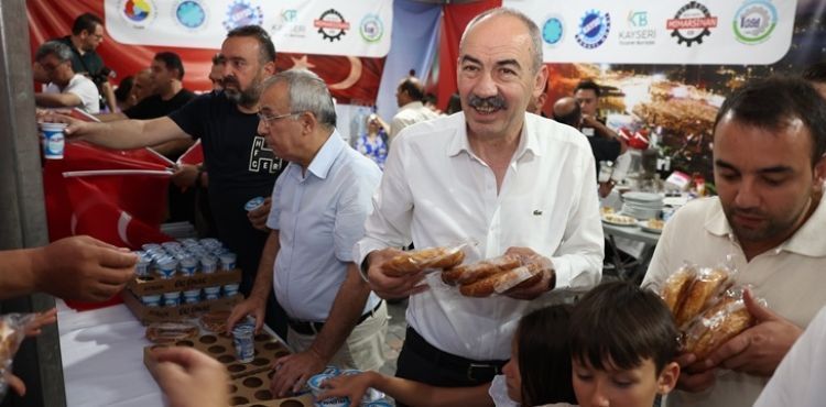 KTO, KAYSO VE KTB, 15 TEMMUZ MİLLETİN ZAFERİ’NDE MEYDANDA NÖBETTEYDİ