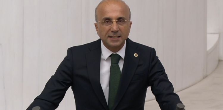 CHP’li Aşkın Genç: “Suriye ile yeniden kurulacak sağlam ilişkiler, sığınmacıların güvenli bir şekilde ülkelerine dönmelerini kolaylaştıracaktır”