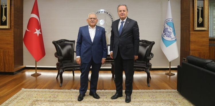 BAŞKAN BÜYÜKKILIÇ’A KAYMAKAM KARACAN’DAN VEDA ZİYARETİ