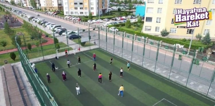 BÜYÜKŞEHİR’İN KADINLARA ÖZEL SABAH SPORLARINA YOĞUN İLGİ