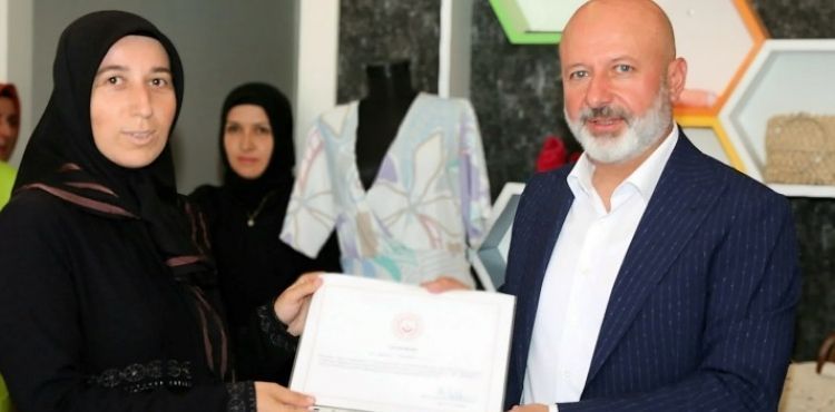 KOCASİNAN’DA ADEM İLE İSTİHDAMA VE AİLE EKONOMİSİNE GÜÇLÜ DESTEK