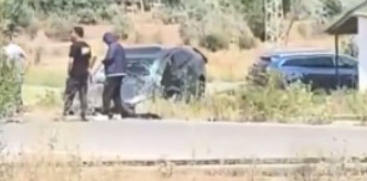 Otomobil ve minibüs çarpıştı: 9 yaralı