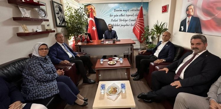 AK Parti heyetinden CHP ziyareti