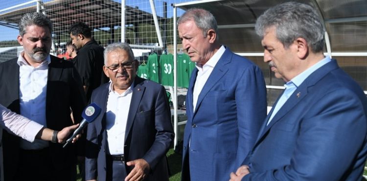 AKAR VE BÜYÜKKILIÇ, TAKIMLARI DÜNYA KLASINDAKİ ERCİYES YÜKSEK İRTİFA KAMP MERKEZİ’NE DAVET ETTİ