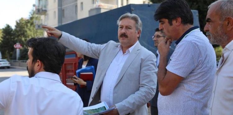MELİKGAZİ’NİN SEMBOL ESERİ ÇARŞI MELİKGAZİ’DE PEYZAJ ÇALIŞMALARI BAŞLADI