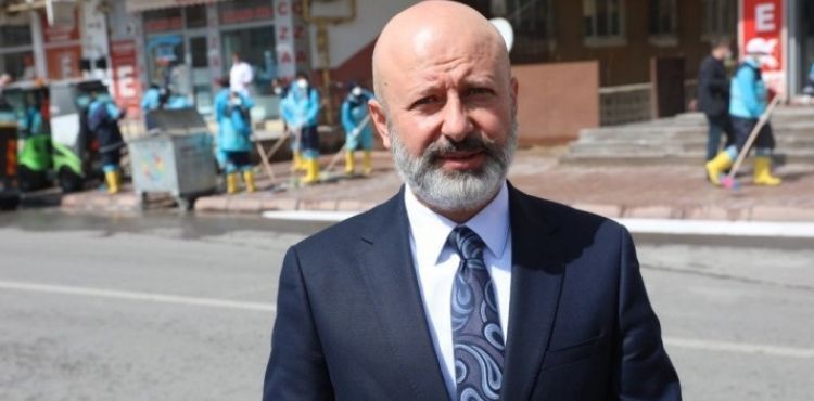 DAHA TEMİZ BİR KOCASİNAN İÇİN TEMİZLİK SEFERBERLİĞİ SÜRÜYOR -KOCASİNAN, PIRIL PIRIL