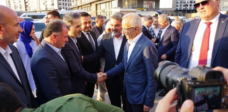 Bakan Uraloğlu’ndan AK Parti ve MHP İl Başkanığı’na ziyaret