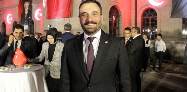 CHP’li Ünalmış’tan Müftü Gökdere’ye 30 Ağustos çıkışı