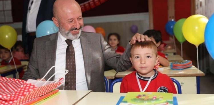 BAŞKAN ÇOLAKBAYRAKDAR, “EĞİTİM İÇİN TÜM İMKÂNLARIMIZI SEFERBER EDİYORUZ