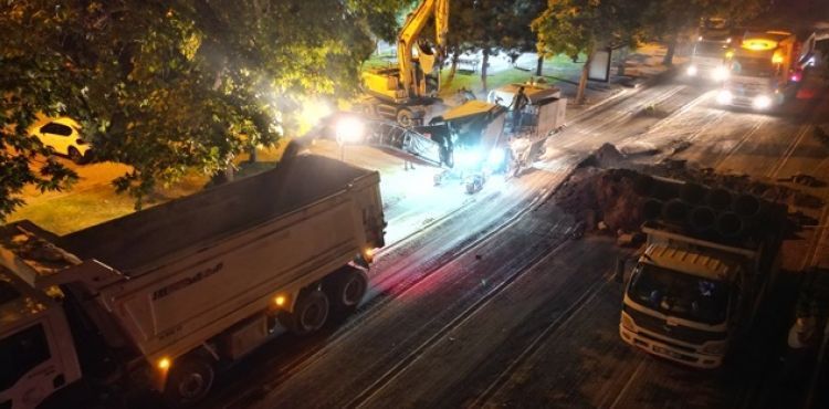 BÜYÜKŞEHİR VE KASKİ’DEN KENTİN ULAŞIM KONFORU İÇİN GECE YARISI MESAİSİ