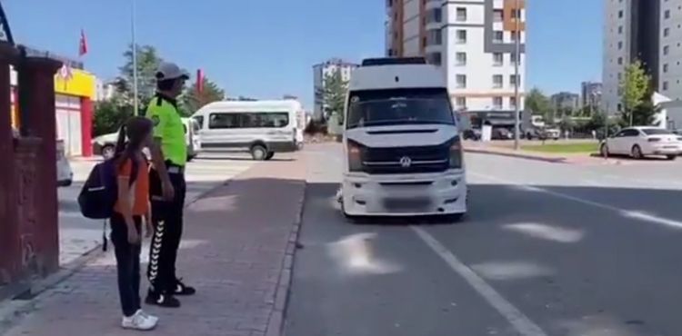 Okul servislerinde ve yaya geçitlerinde sıkı denetim