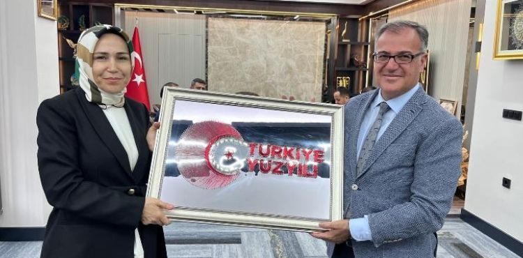 BAŞKAN ÖZDOĞAN’A, ASUMAN ERDOĞAN’DAN ZİYARET