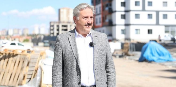 MELİKGAZİ’DEKİ YAŞAM KALİTESİNİ YÜKSELTEN KENTSEL DÖNÜŞÜM ÇALIŞMALARI HIZLA DEVAM EDİYOR