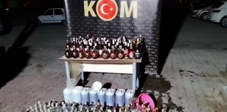 Polisten kaçak içki operasyonu: 8 gözaltı