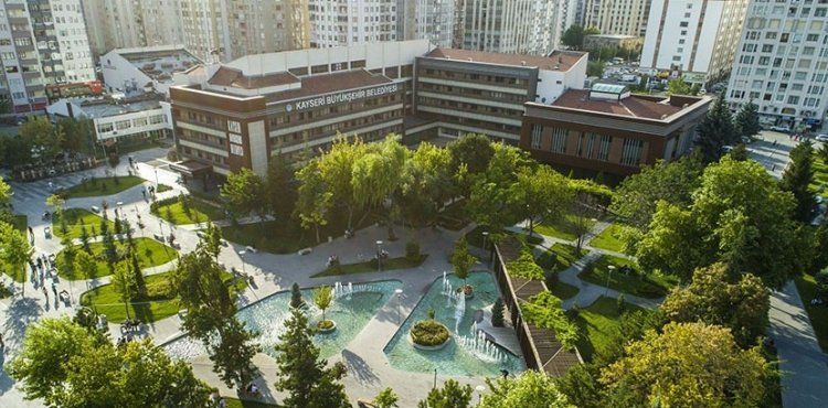 Büyükşehir Belediyesi’nde 17 isimde görev değişikliği