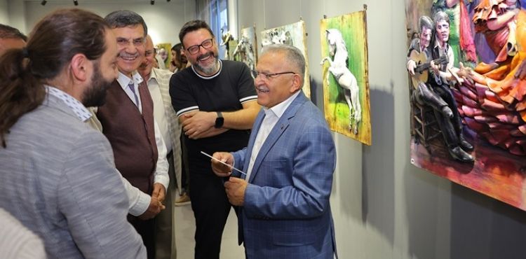 BAŞKAN BÜYÜKKILIÇ, ATIK MALZEMELERDEN SANATA RÖLYEF SERGİSİ'Nİ AÇTI