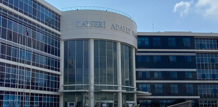 Yabancı uyruklu şahsa uyuşturucu ticareti suçundan 12.5 yıl hapis