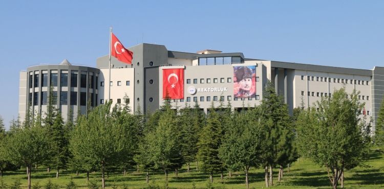 Erciyes Üniversitesi’ne “Binalarda Enerji Verimliliği Başarı Belgesi” Verildi