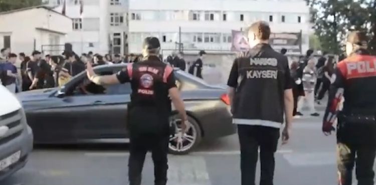 Polis ekiplerinden Narko-Okul uygulaması: 127 araç 347 kişi sorgulandı