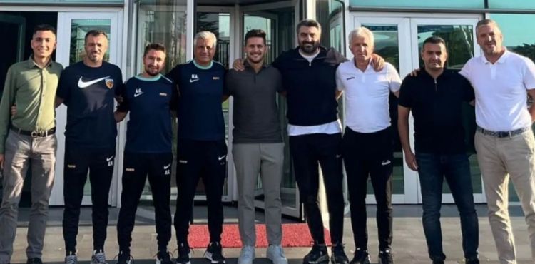 Kayserispor’da Sinan Kaloğlu’nun ekibi belli oldu.