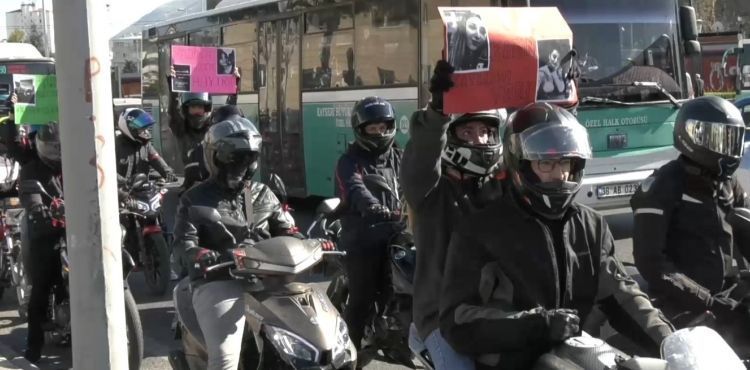 Motosikletliler kadın ve çocuk şiddetine tepki için karşı şehri turladı