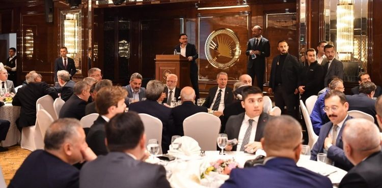 Kayseri Toplantısında davetiye krizi