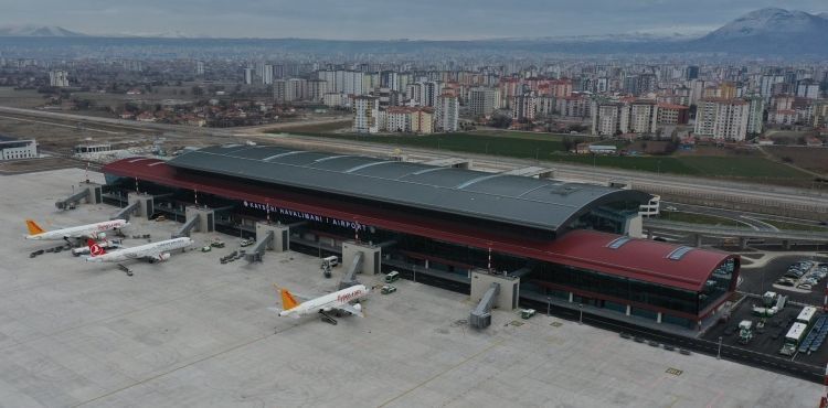 Kayseri Havalimanı 9 ayda 2 milyona yakın yolcu taşıdı
