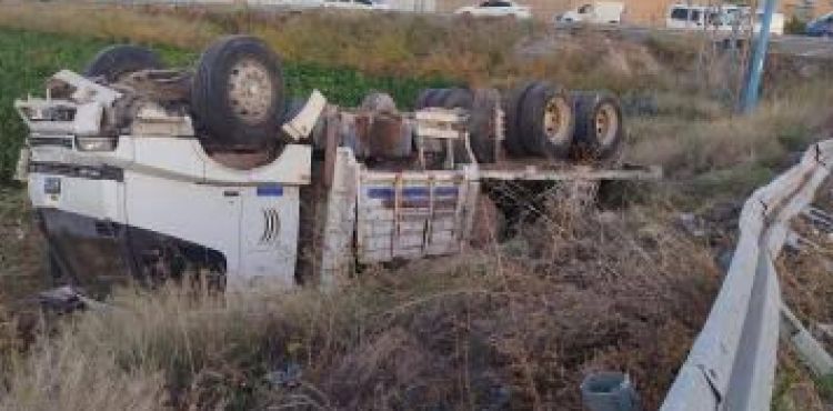 Kazada yaralanan öğretmen, 15 gün süren yaşam mücadelesini kaybetti