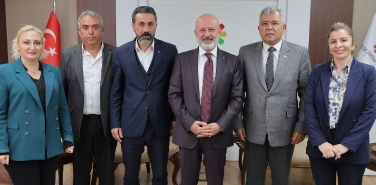 BAŞKAN ÇOLAKBAYRAKDAR, MUHTARLARLA BİR ARAYA GELDİ