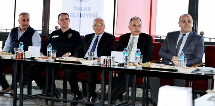TALAS'TA MERKEZ MUHTARLARLA İSTİŞARE