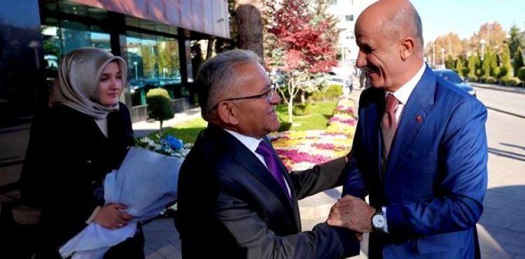 BAŞKAN BÜYÜKKILIÇ, YÖK BAŞKANI ÖZVAR’I MİSAFİR ETTİ