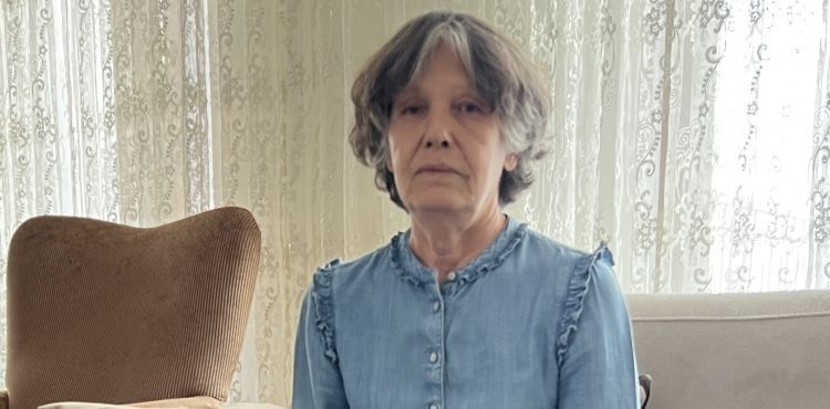 Yumruklanan kadın bina yöneticisi: Dudağım patlak, kaburgam kırık