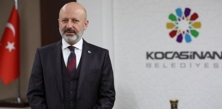 KOCASİNANLI ÇINAR, BAŞKAN ÇOLAKBAYRAKDAR’A OLAN SEVGİSİNİ ŞİİRLE DİLE GETİRDİ