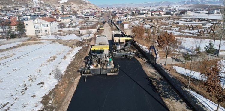 BÜYÜKŞEHİR VE TALAS’TAN KEPEZ'E SICAK ASFALT