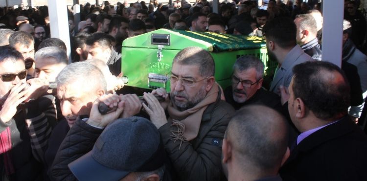 İŞ ADAMI HACI KOCA SON YOLCULUĞUNA UĞURLANDI KOCA, TALAS’TA HALEF HOCA MEZARLIĞINDA TOPRAĞA VERİLDİ