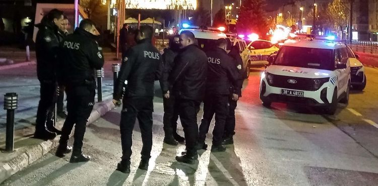 Kayseri'de bıçaklı kavga: 1 yaralı
