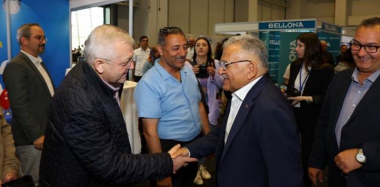BÜYÜKŞEHİR’İN KAYSERİ KARİYER MERKEZİ, 2024’TE 3 BİNE YAKIN İSTİHDAMA ARACI OLDU