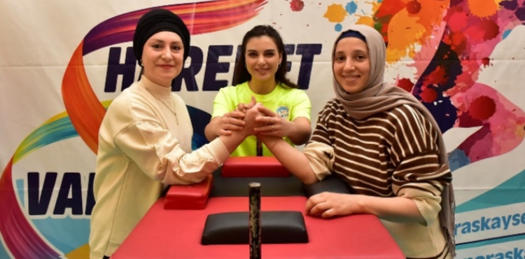 SPOR A.Ş.’NİN AVM SPOR ETKİNLİKLERİ YOĞUN İLGİ GÖRÜYOR