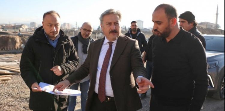 MELİKGAZİ KENTSEL DÖNÜŞÜM ÇALIŞMALARI İLE DÜZENLİ ŞEHİRLEŞMEYE ÖNCÜLÜK ETMEYE DEVAM EDİYOR